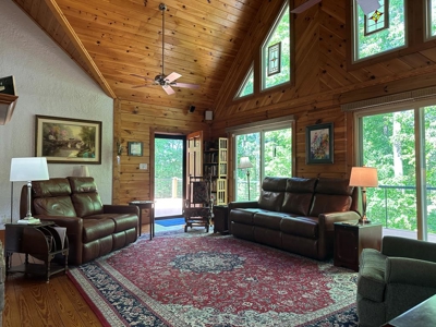Southern Comfort: Private 11-Acre Log Home on Kerr Lake - image 23