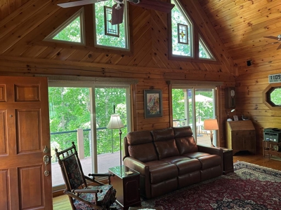 Southern Comfort: Private 11-Acre Log Home on Kerr Lake - image 26