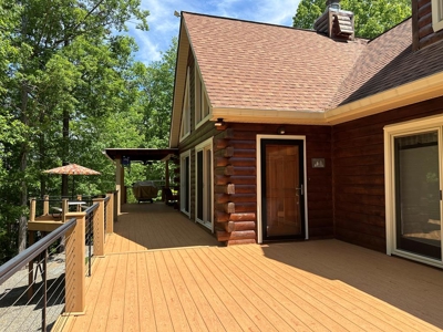 Southern Comfort: Private 11-Acre Log Home on Kerr Lake - image 11