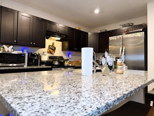 Spacious, Newer Jacksonville Home- Near Airport, Beaches, Hosp