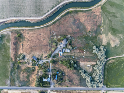 Country Living on 11.45 Irrigated Acres - image 43
