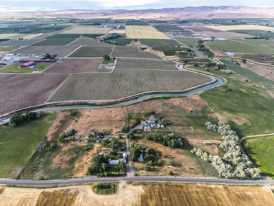 Country Living on 11.45 Irrigated Acres - image 42