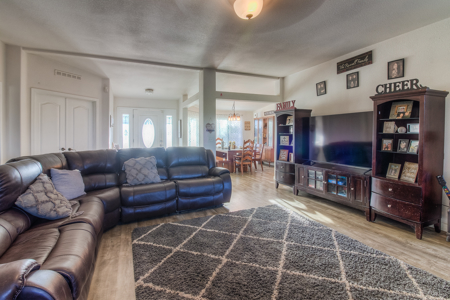 Country Living on 11.45 Irrigated Acres - image 28