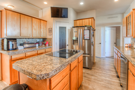 Country Living on 11.45 Irrigated Acres - image 24