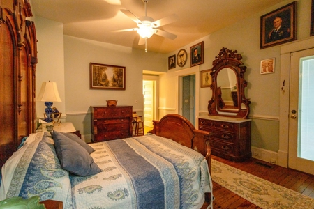 Historic Elegance & Lake Life: A Classic Clarksville VA Gem - image 7