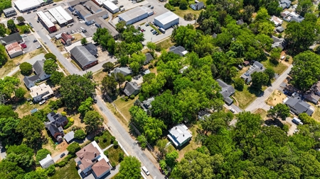 Historic Elegance & Lake Life: A Classic Clarksville VA Gem - image 5