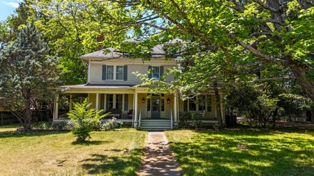 Historic Elegance & Lake Life: A Classic Clarksville VA Gem - image 3