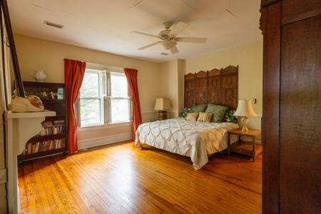 Historic Elegance & Lake Life: A Classic Clarksville VA Gem - image 11