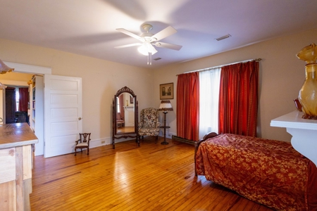 Historic Elegance & Lake Life: A Classic Clarksville VA Gem - image 35