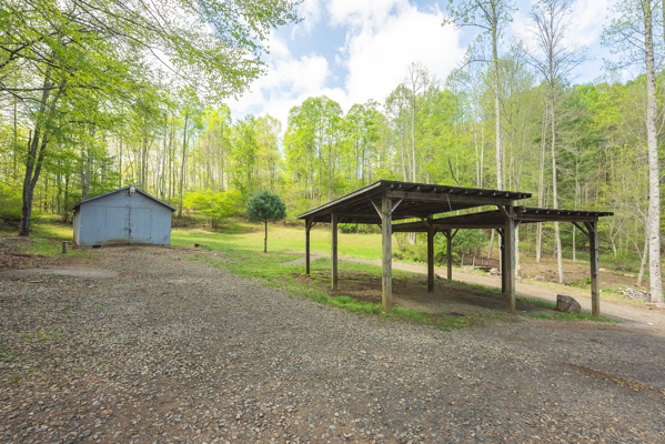Country Home for Sale in Carroll Co
