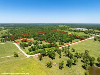 Home on 30 Acres For Sale in Gravette, AR - image 2