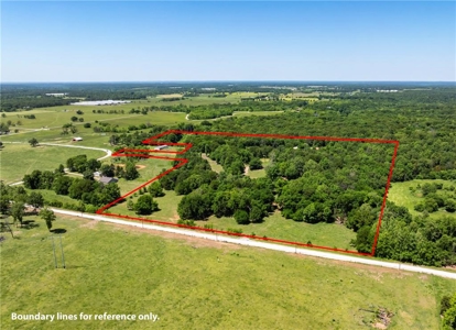 Home on 30 Acres For Sale in Gravette, AR - image 1