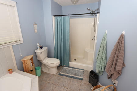 Country Home for Sale in Bristol VA - image 18