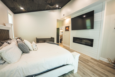 Three Bedrooms? Try Seven Rooms of Unlimited Potential-East TN - image 10