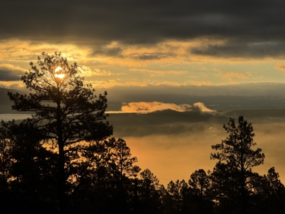 Spacious home with spectacular views in the mountains - image 17