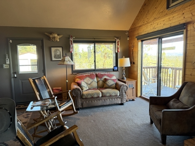 Spacious home with spectacular views in the mountains - image 15