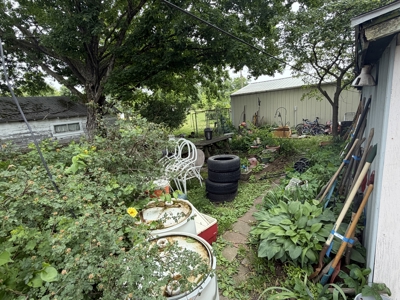 2 Bed 1 Bath Home in Palestine IL for Auction - image 18
