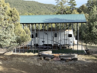 Mountain acreage with utilities - image 9