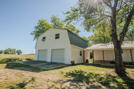 Stunning Fully Renovated Tennessee Country Home on 4.5± Acres! - image 35