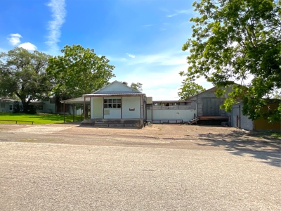 Classic 1965 Home with 4BD and Basement on 3 Acres - image 14