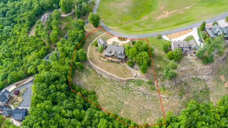 Stunning Home On Dale Hollow Lake in Albany, Kentucky - image 9