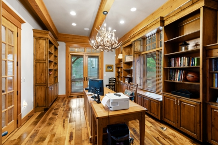 Stunning Home On Dale Hollow Lake in Albany, Kentucky - image 27