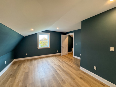 Fully Renovated Country Home - Lincoln, Maine - image 31