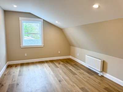 Fully Renovated Country Home - Lincoln, Maine - image 25