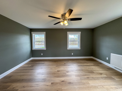 Fully Renovated Country Home - Lincoln, Maine - image 17