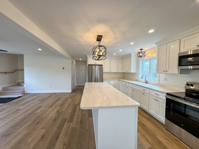 Fully Renovated Country Home - Lincoln, Maine - image 9