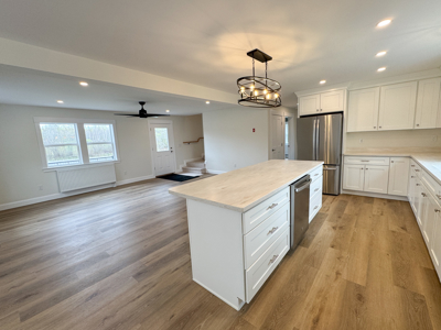 Fully Renovated Country Home - Lincoln, Maine - image 7