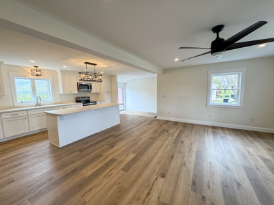 Fully Renovated Country Home - Lincoln, Maine - image 12