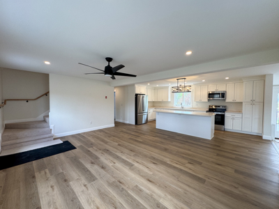 Fully Renovated Country Home - Lincoln, Maine - image 11