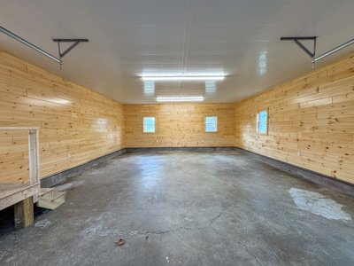 Fully Renovated Country Home - Lincoln, Maine - image 37