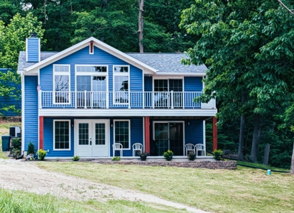 Lakefront 3Br Home & Boat Dock & Garage - image 20