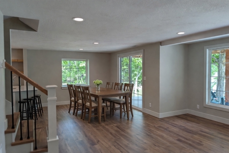 Lakefront 3Br Home & Boat Dock & Garage - image 47