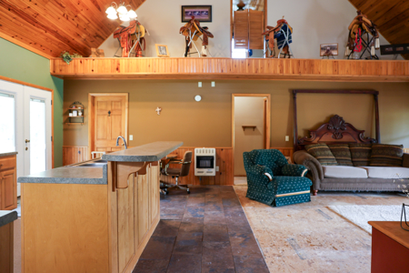 Ozarks Southfork River Country Home And Equine Farm For Sale - image 36