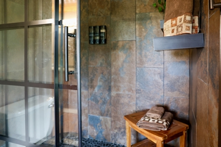 Ozarks Southfork River Country Home And Equine Farm For Sale - image 44