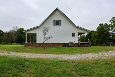 Ozarks Southfork River Country Home And Equine Farm For Sale - image 23