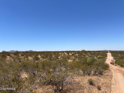 Wide-Open Desert Acreage For Sale in Florence, Arizona - image 1