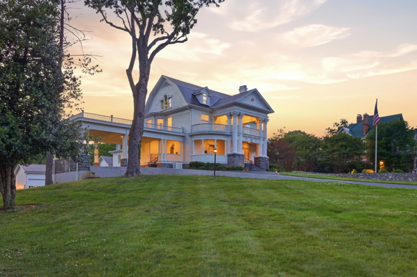 Historic Home for Sale at Auction in Bristol TN