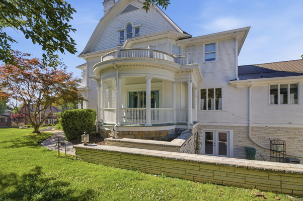 Historic Home for Sale at Auction in Bristol TN