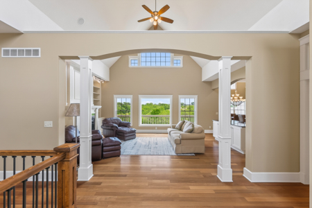 Refined 80-Acre Country Estate in Kingston, Missouri - image 1