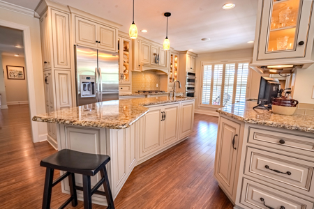 Tn Country Home Estate, 394 Ac., Private Retreat!! - image 11