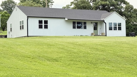 Ranch Home in the heart of Bethany, MO - image 2