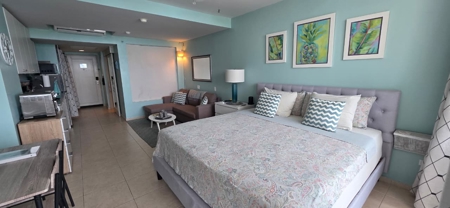 Oceanfront Turnkey Studio in Coronado | PH Coronado Bay - image 2