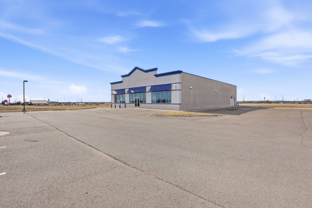 Commercial Property For Lease In Elk City, Oklahoma - image 11