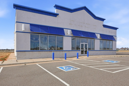 Commercial Property For Lease In Elk City, Oklahoma - image 9