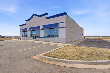 Commercial Property For Lease In Elk City, Oklahoma - image 10