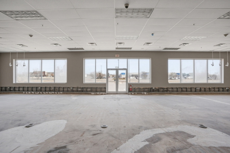 Commercial Property For Lease In Elk City, Oklahoma - image 14